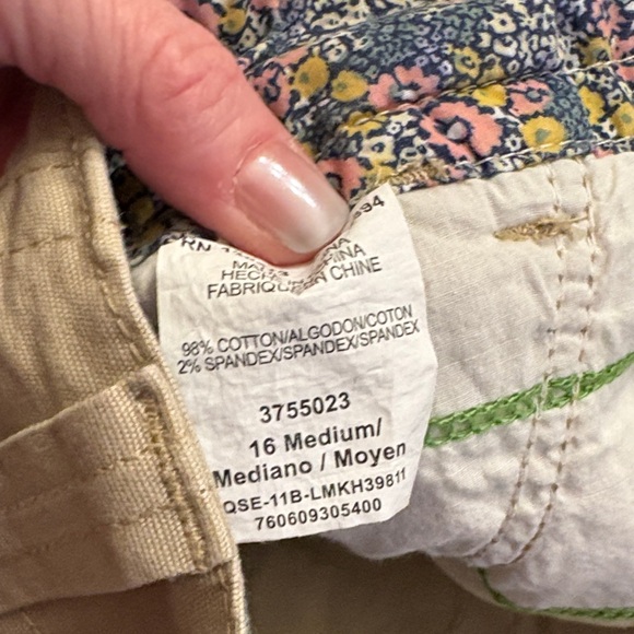 Lee Women's Tan Cargo Shorts - Picture 3 of 10